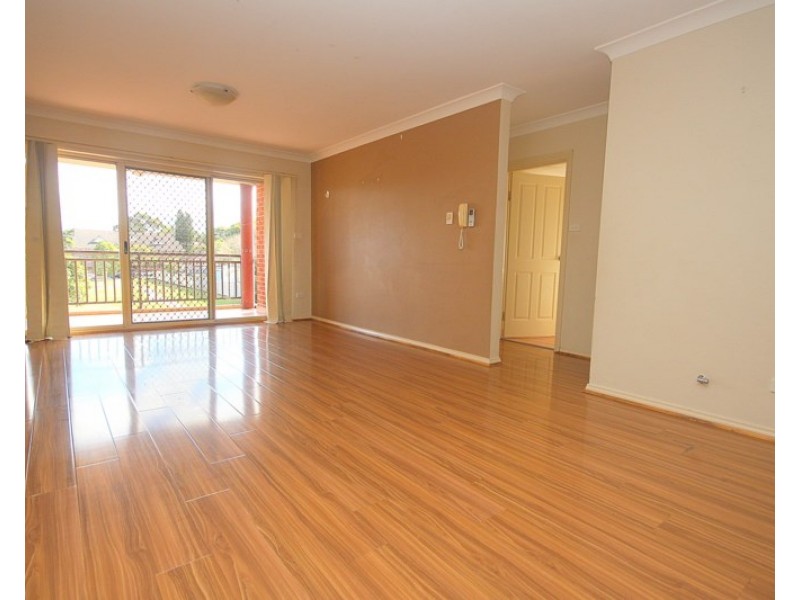 8/13-15 Cairds Avenue, Bankstown NSW 2200