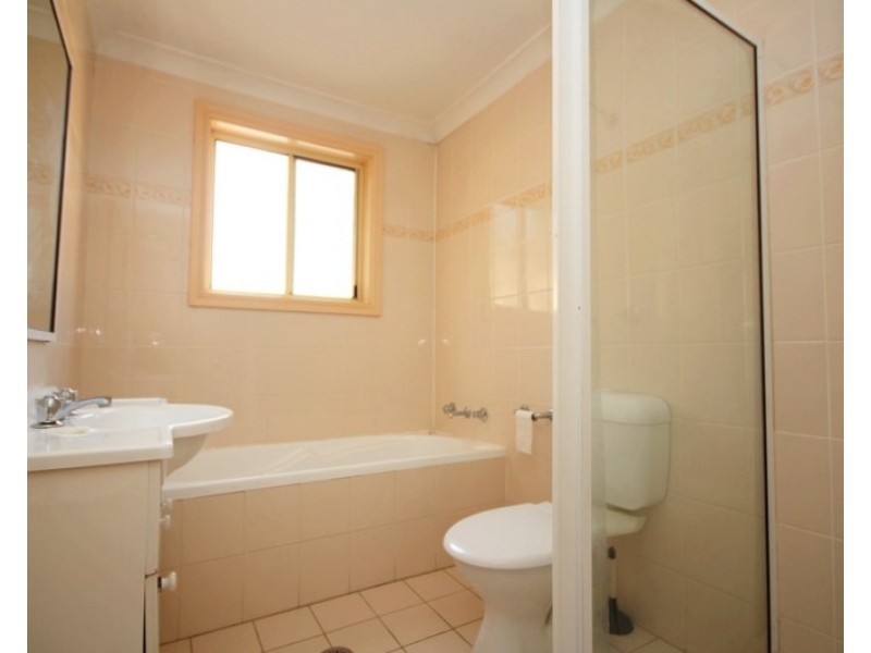 5/40-42 Larien Crescent, Birrong NSW 2143