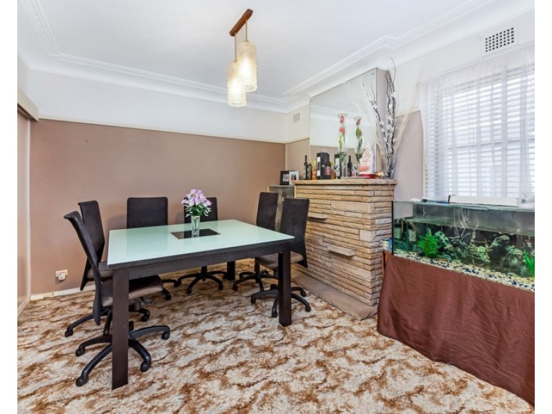 11 Glenn Place, Yagoona NSW 2199