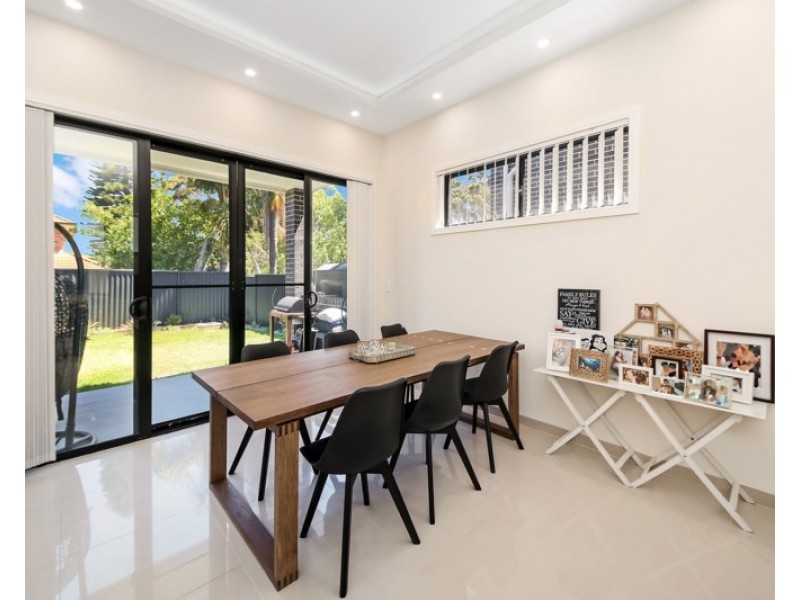 23 Sturt Avenue, Georges Hall NSW 2198