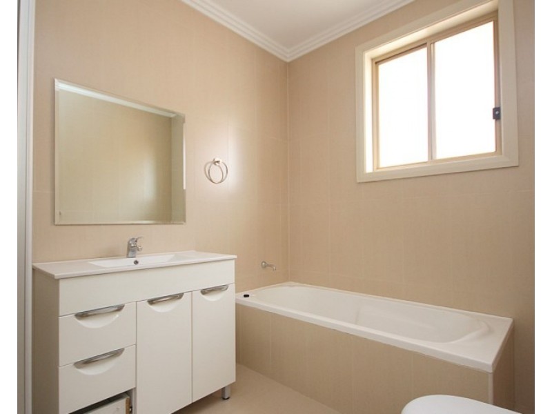 1/70 Taylor Street, Condell Park NSW 2200