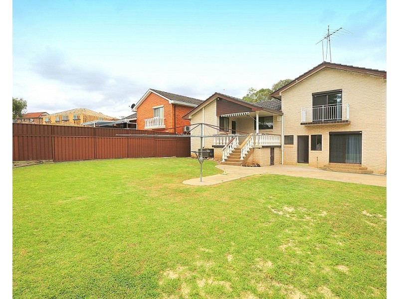30 Surrey Avenue, Georges Hall NSW 2198