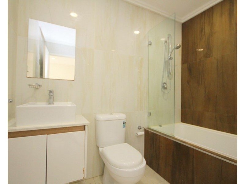 8/26 Cairds Avenue, Bankstown NSW 2200