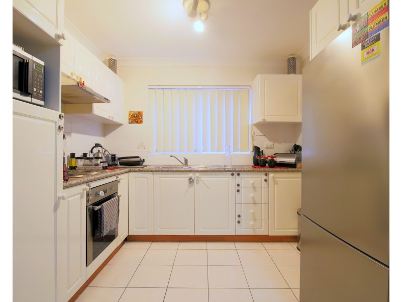3/64 Cairds Avenue, Bankstown NSW 2200
