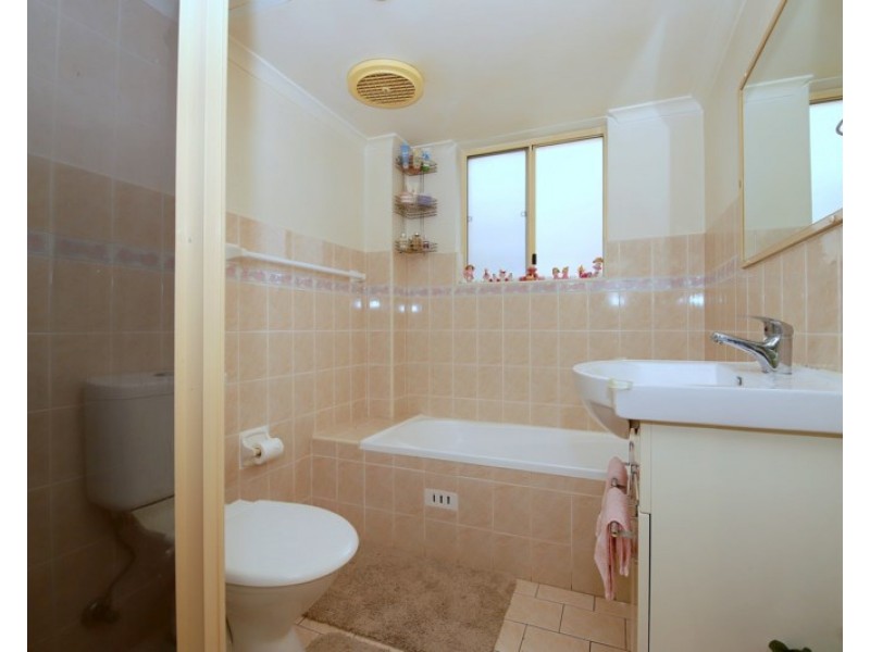 3/64 Cairds Avenue, Bankstown NSW 2200