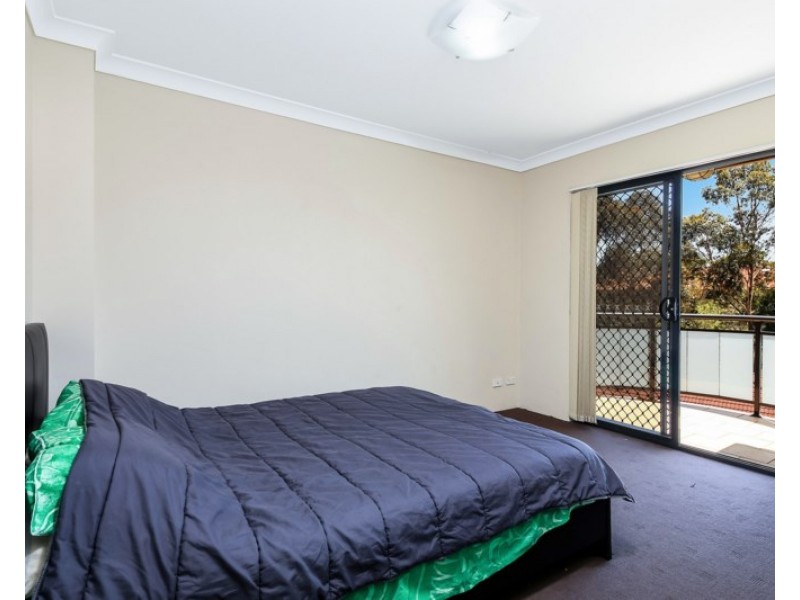 18/31-33 Myrtle Road, Bankstown NSW 2200