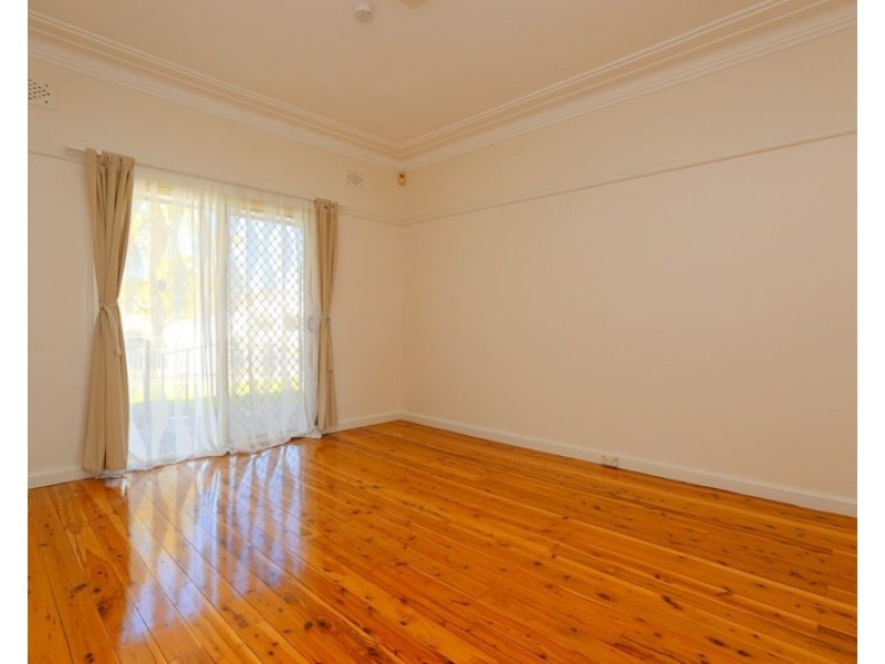 31 Petunia Avenue, Bankstown NSW 2200