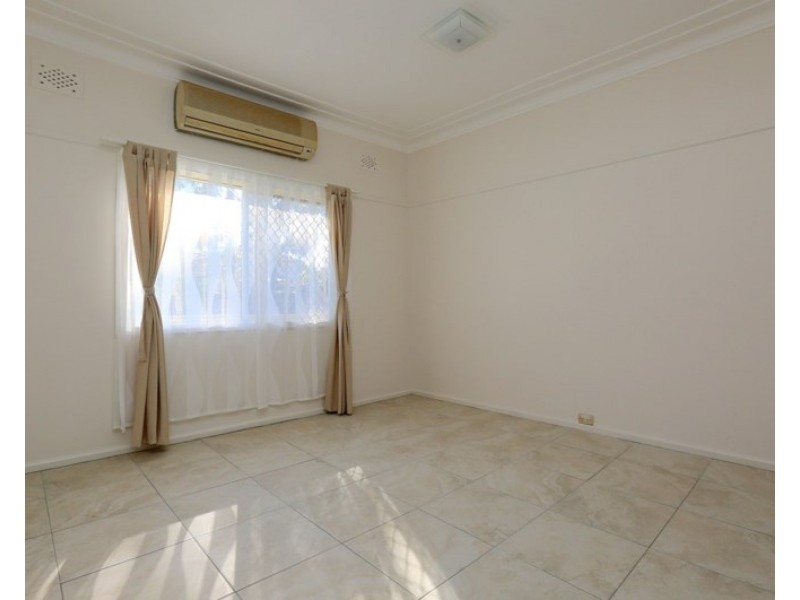 31 Petunia Avenue, Bankstown NSW 2200