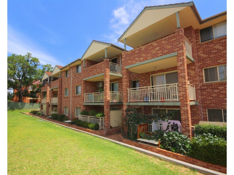8/274 Stacey Street, Bankstown NSW 2200