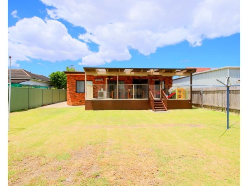 20 McCrossin Avenue, Birrong NSW 2143