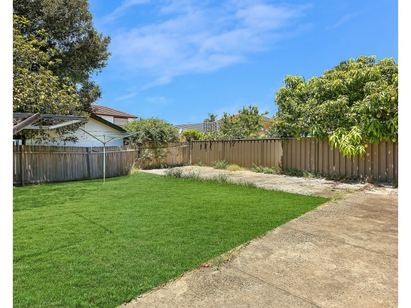 42 Adeline Street, Bass Hill NSW 2197