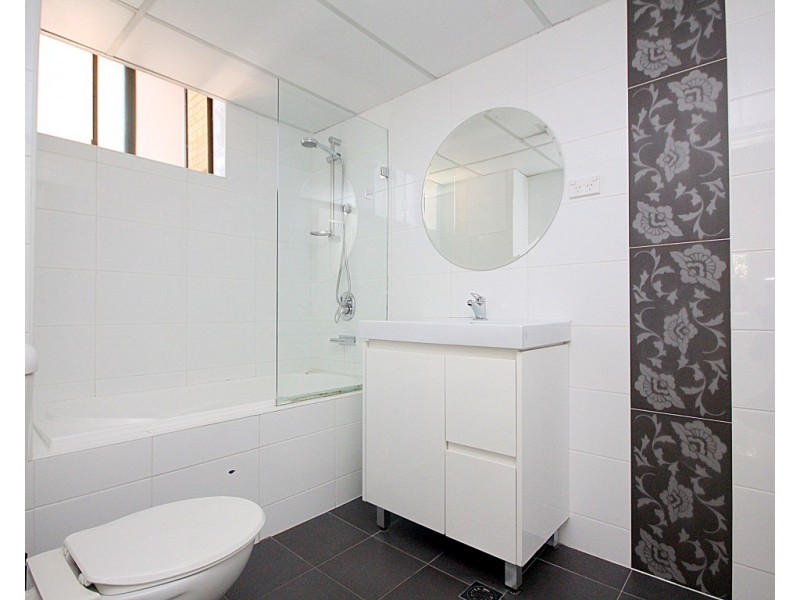 22/33-35 Sir Joseph Banks Street, Bankstown NSW 2200