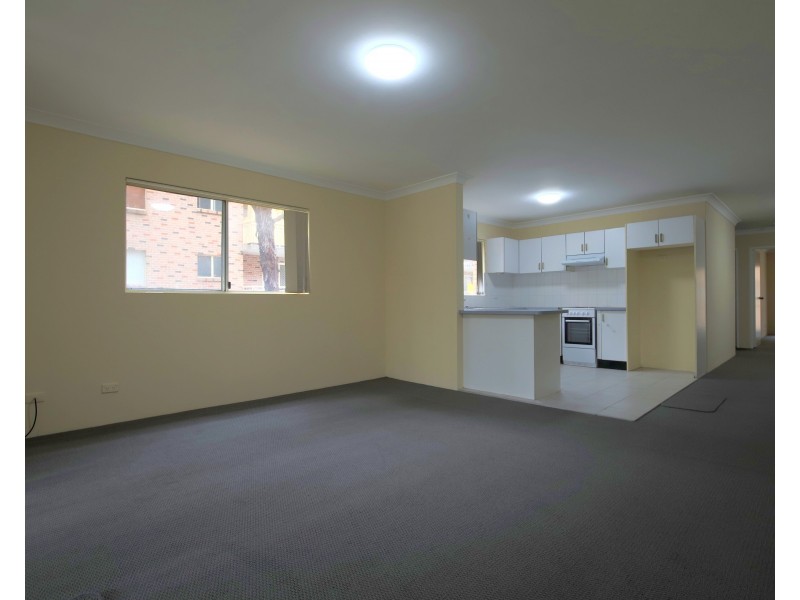2/90 Meredith Street, Bankstown NSW 2200