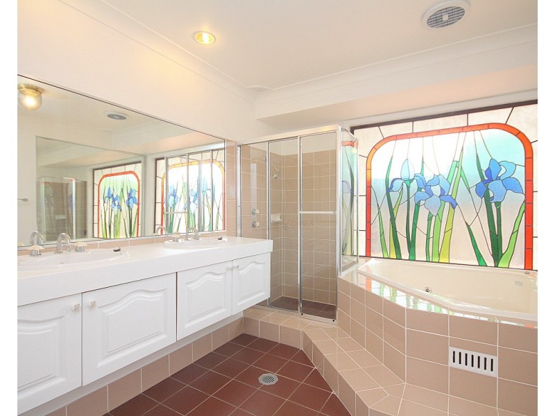 20 Rugby Crescent, Chipping Norton NSW 2170