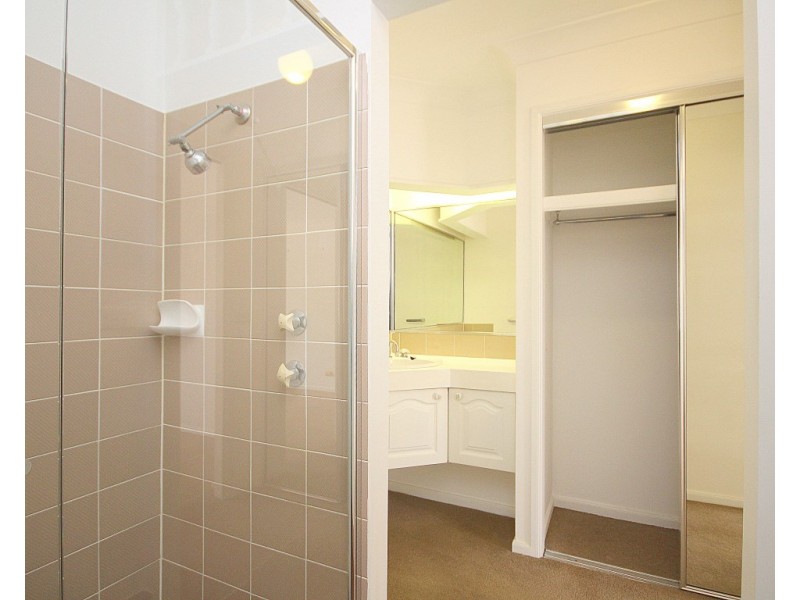 20 Rugby Crescent, Chipping Norton NSW 2170