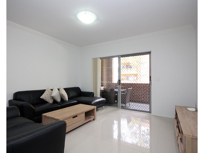 2/61-65 Cairds Avenue, Bankstown NSW 2200