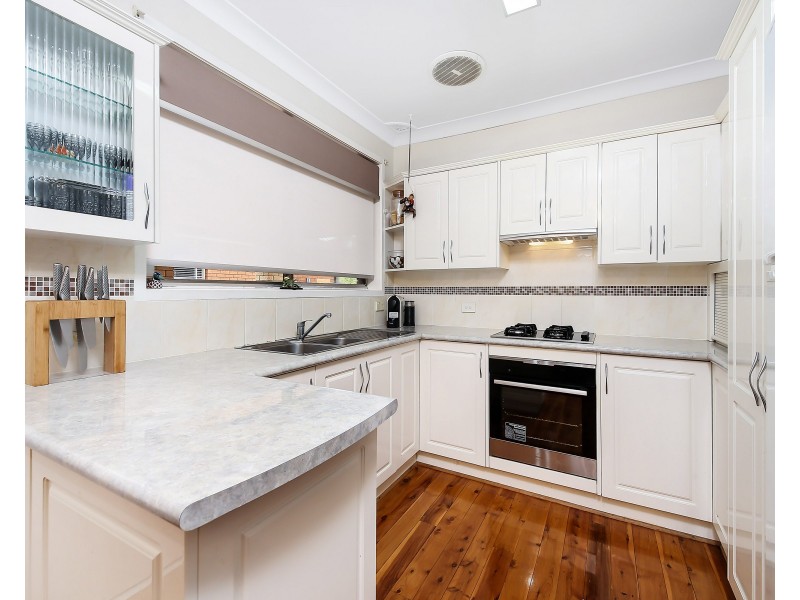 4 Jennings Avenue, Bass Hill NSW 2197