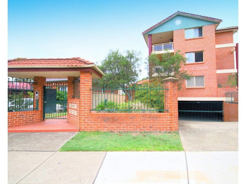 4/181 Chapel Road South, Bankstown NSW 2200