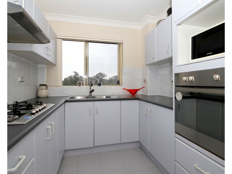 10/4-6 De Witt Street, Bankstown NSW 2200