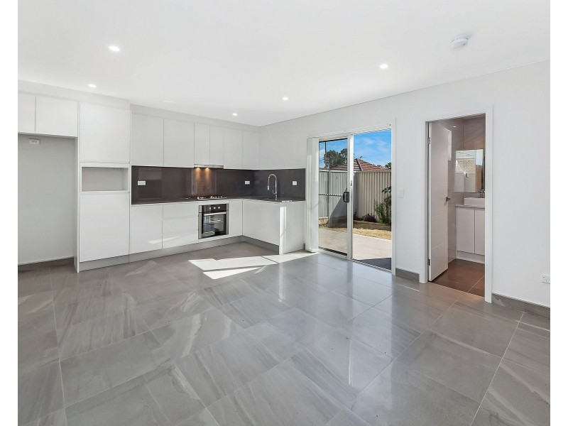 12 Royal Avenue, Birrong NSW 2143