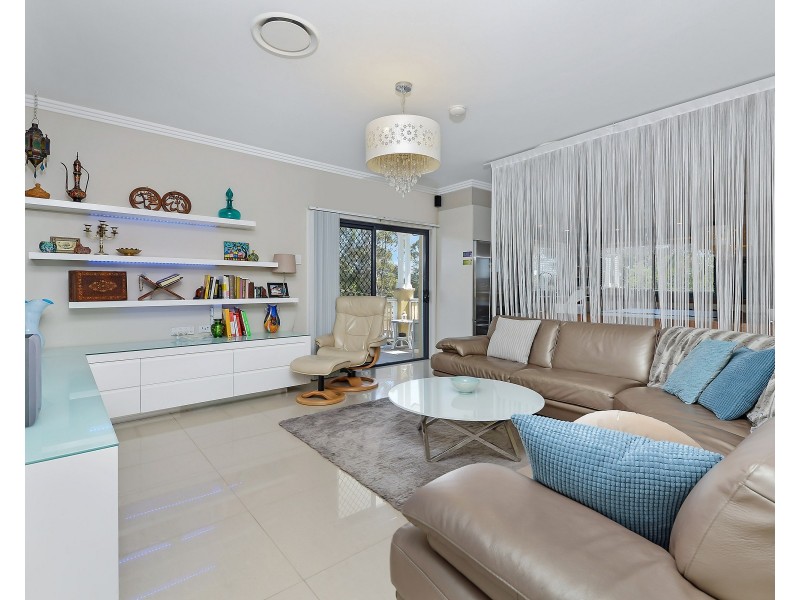 272 Waterloo Road, Greenacre NSW 2190