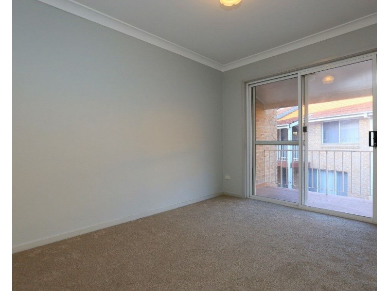 3/178 Greenacre Road, Bankstown NSW 2200