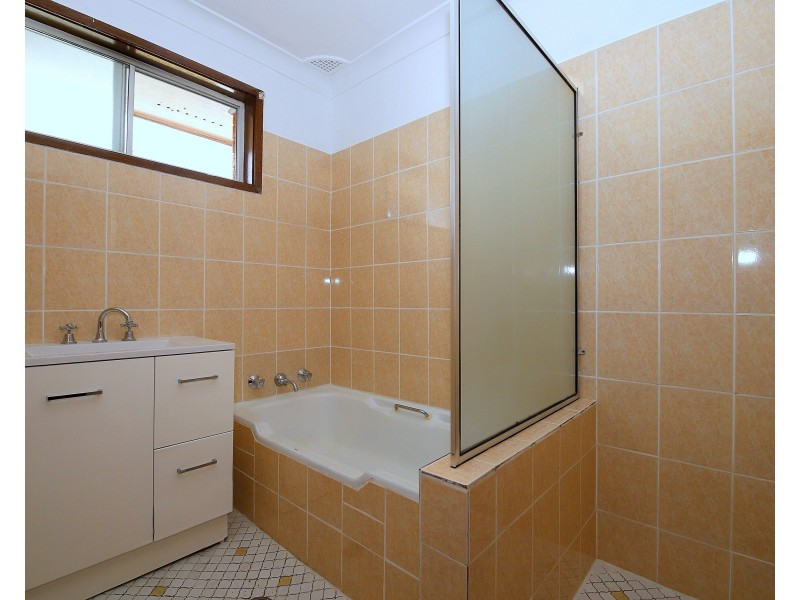 101 Birdwood Road, Georges Hall NSW 2198