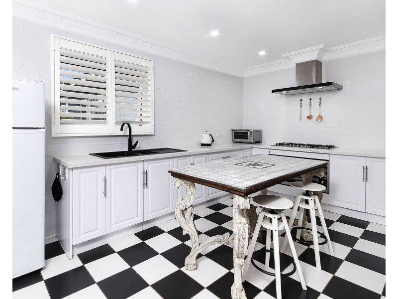 11 Boxley Crescent, Bankstown NSW 2200