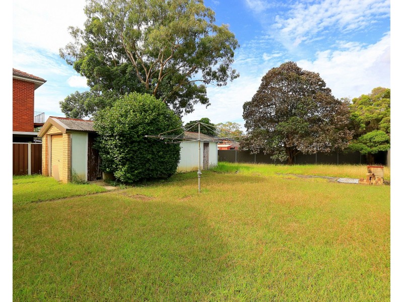 49 McCrossin Avenue, Birrong NSW 2143