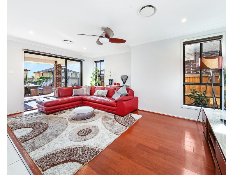 49 Jones Avenue, Potts Hill NSW 2143