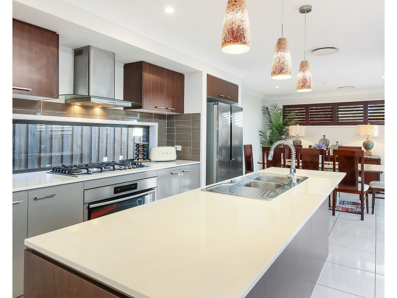 49 Jones Avenue, Potts Hill NSW 2143