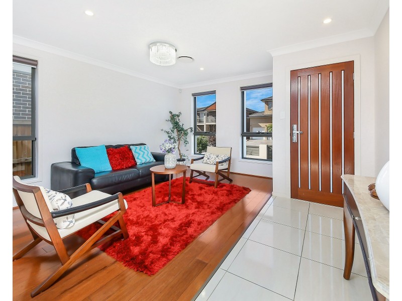 49 Jones Avenue, Potts Hill NSW 2143