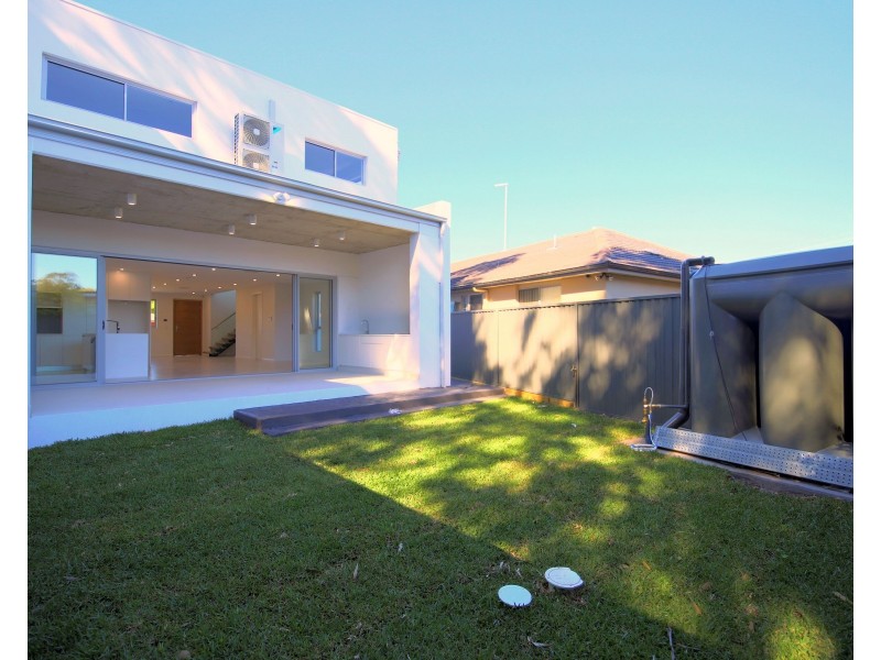 17 Amaroo Avenue, Georges Hall NSW 2198