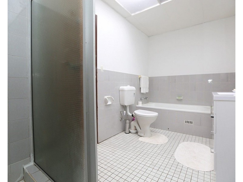 10/1 Haig Avenue, Georges Hall NSW 2198