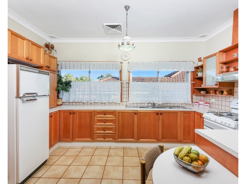 163 Hillcrest Avenue, Greenacre NSW 2190