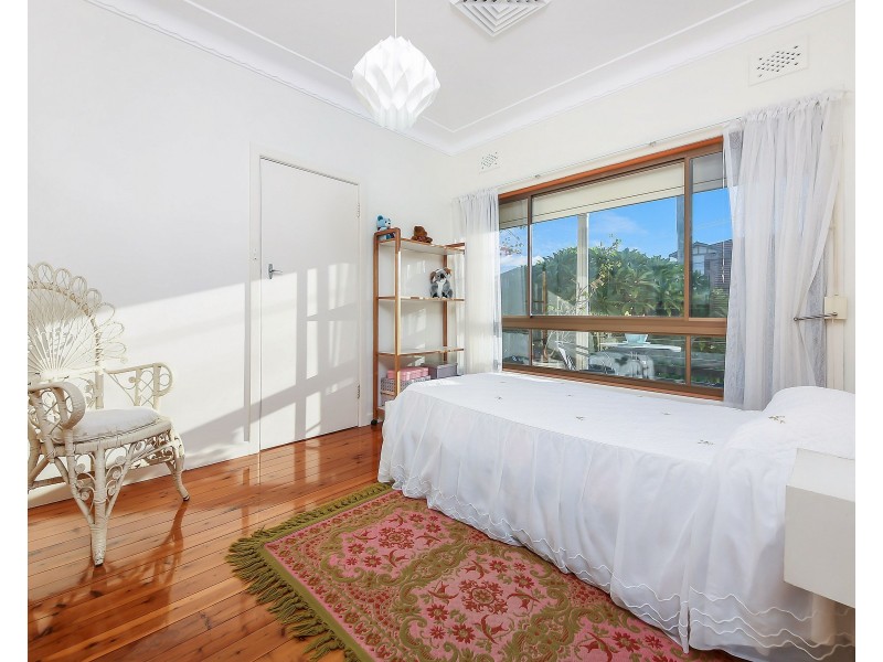 163 Hillcrest Avenue, Greenacre NSW 2190