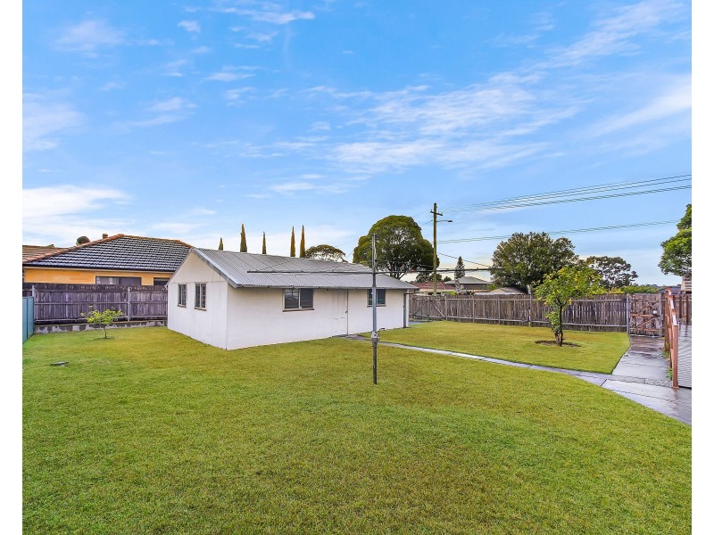 287 Roberts Road, Greenacre NSW 2190