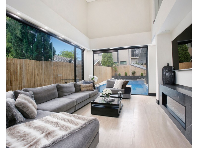 83 Victor Avenue, Picnic Point NSW 2213