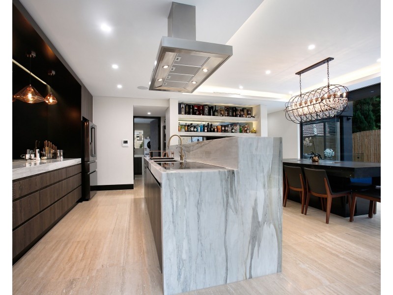 83 Victor Avenue, Picnic Point NSW 2213