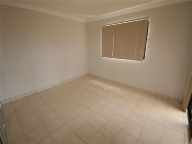 1/147 Waterloo Road, Greenacre NSW 2190