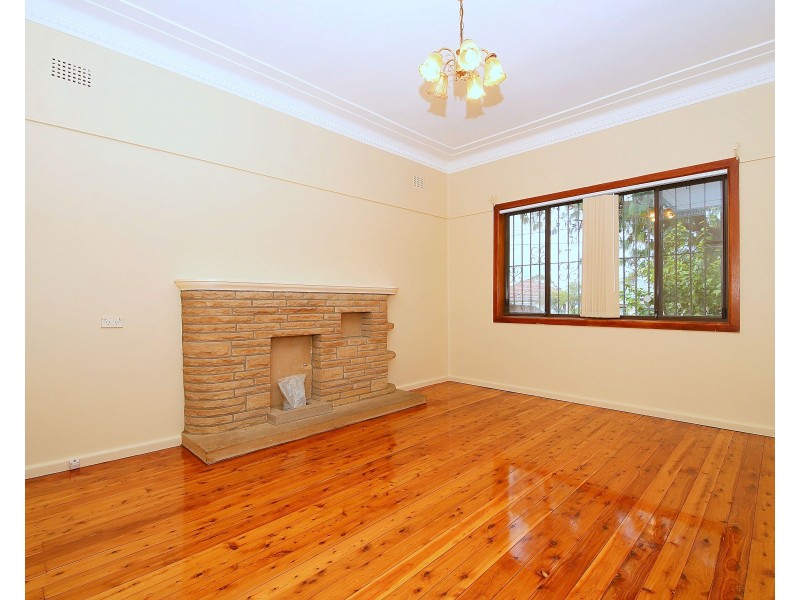 10 Grevillea Road, Chester Hill NSW 2162