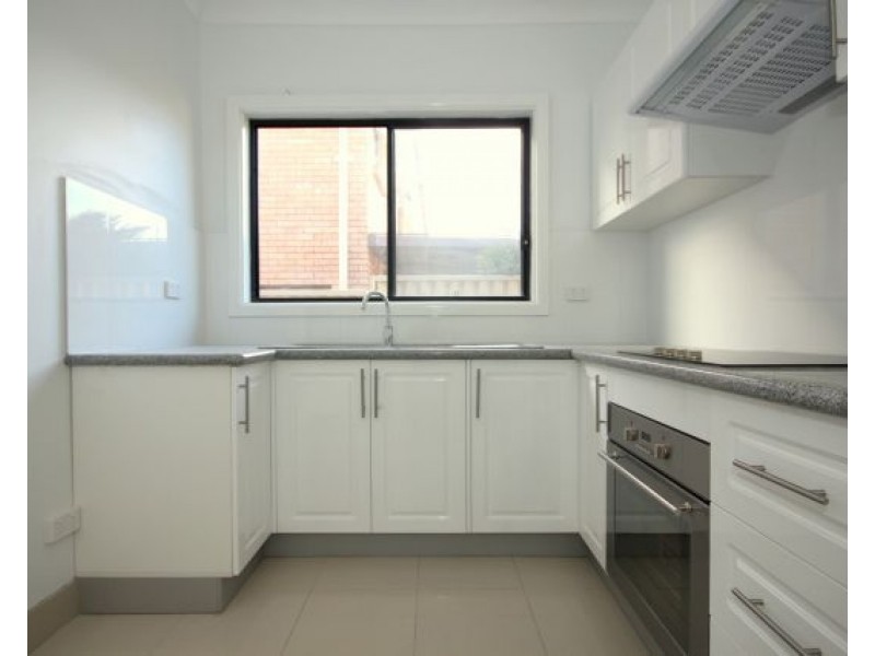 2/71 The Avenue, Bankstown NSW 2200