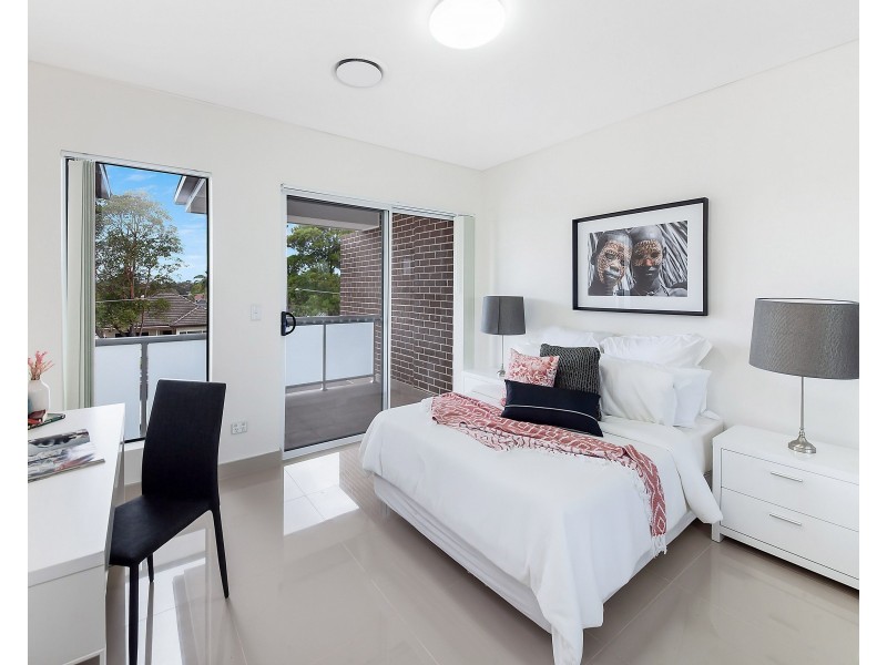 1 & 2/2-4 Rawson Road, Greenacre NSW 2190