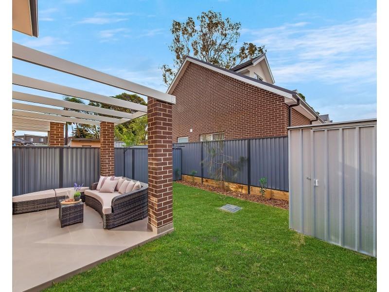 1 & 2/2-4 Rawson Road, Greenacre NSW 2190