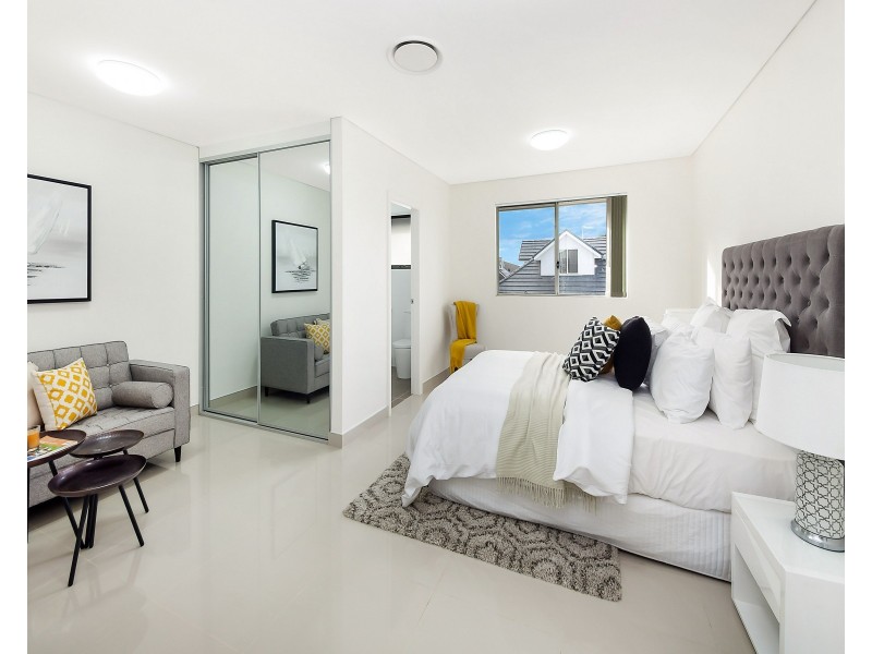 3/2-4 Rawson Road, Greenacre NSW 2190