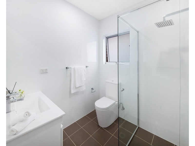 3/2-4 Rawson Road, Greenacre NSW 2190