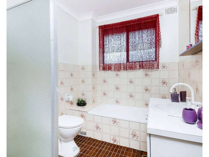 17/28 Weigand Avenue, Bankstown NSW 2200