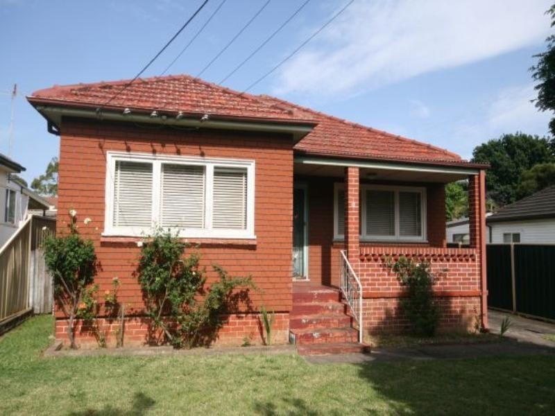 12 Lithgow Avenue, Yagoona NSW 2199