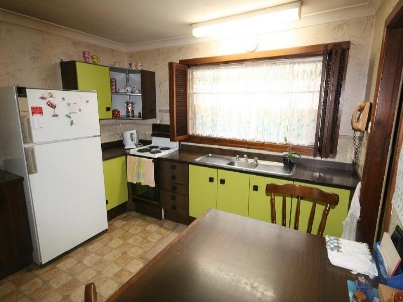 8 Spencer Street, Sefton NSW 2162