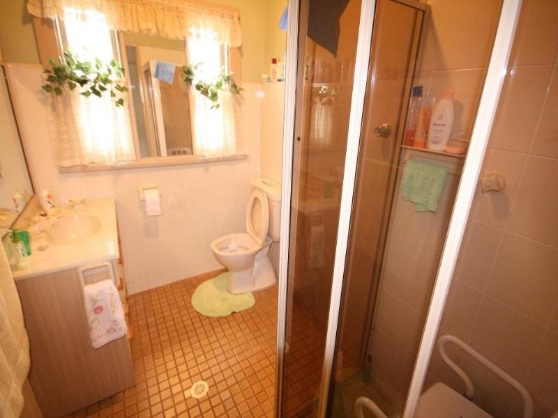 8 Spencer Street, Sefton NSW 2162